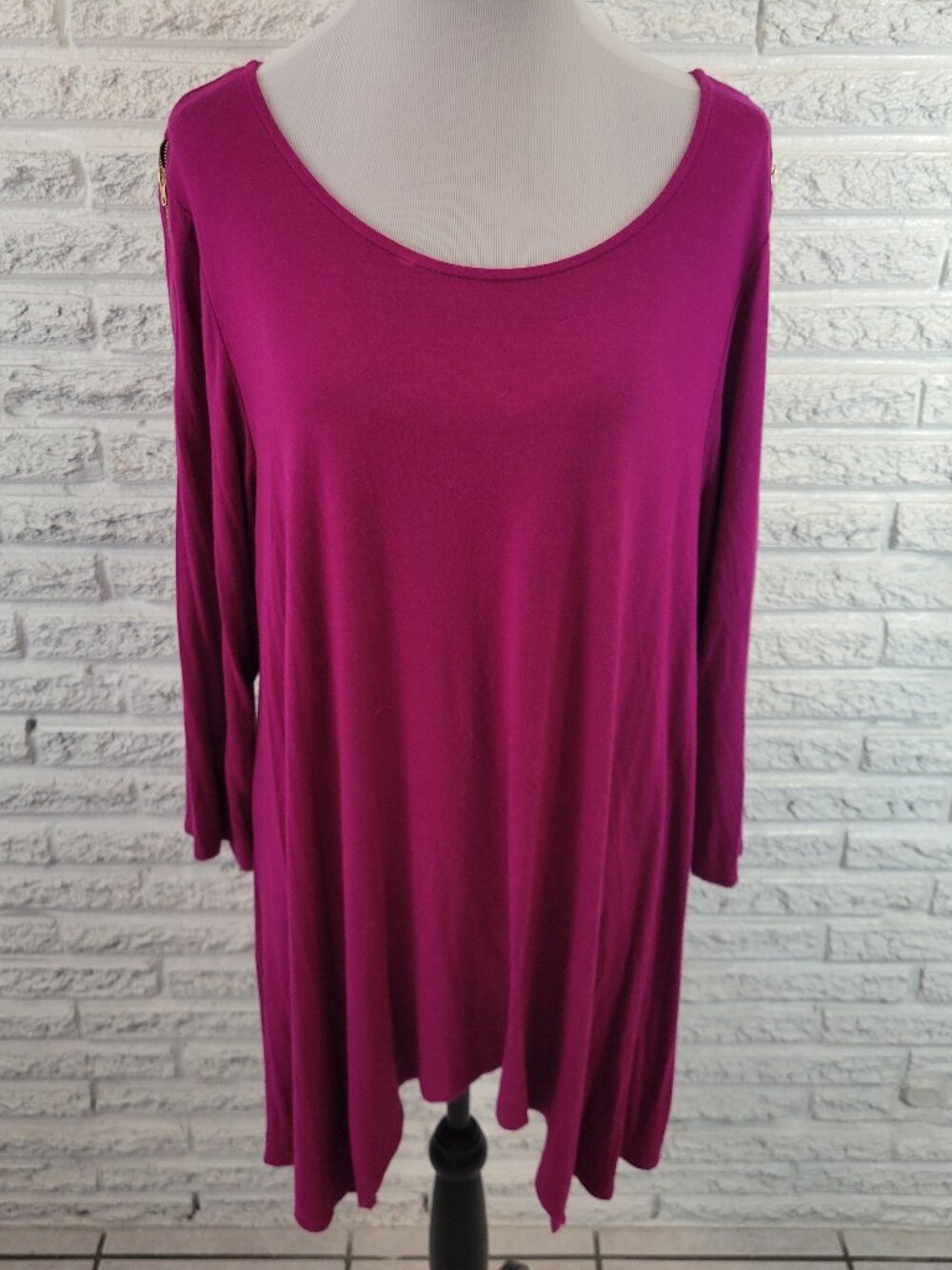 Kate & Mallory Women XL Purple Asymmetric Tunic 3/4 Sleeve Shoulder Zip PUR47E